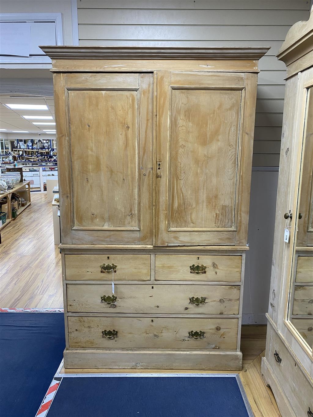 A Victorian pine linen press, length 127cm, depth 58cm, height 202cm